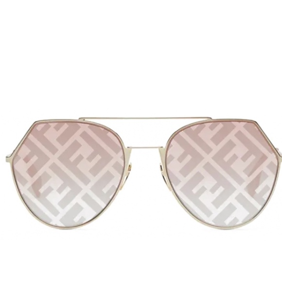 Fendi Accessories - FENDI EYELINE Gold-colored sunglasses